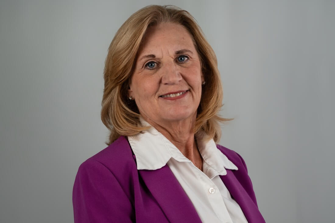 headshot of glatfelter library's 2025 fall honoree tammy miller